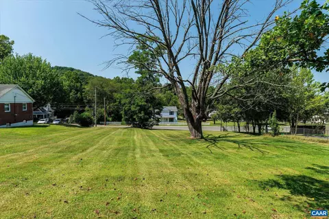 Exterior - 1329 E Main St E, Waynesboro, VA 22980 photo 15 of 18