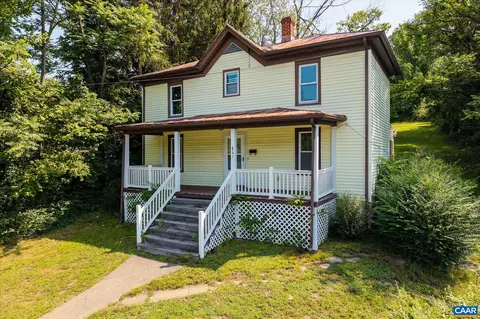 Exterior - 1325 E Main St E, Waynesboro, VA 22980 photo 10 of 16
