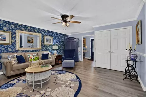 Living - 52 Cloverdale Ln, Stuarts Draft, VA 24477 photo 3 of 3