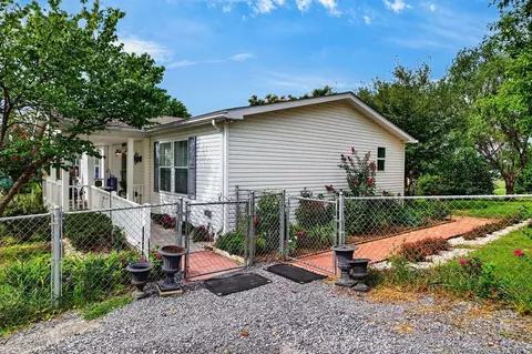 Exterior - 52 Cloverdale Ln, Stuarts Draft, VA 24477 photo 8 of 19