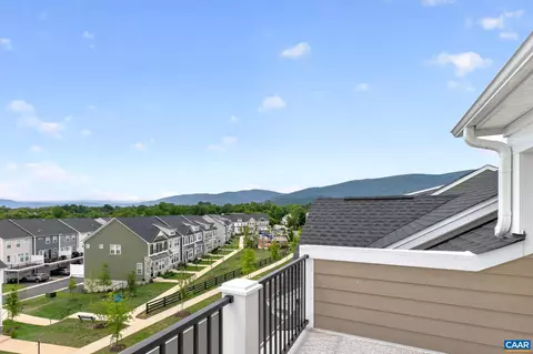790 Park Ridge Dr, Crozet, VA 22932