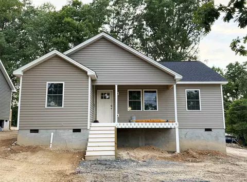 1225 Jackson Ave, Waynesboro, VA 22980