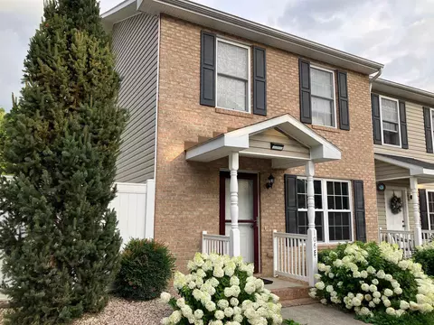 106 12th St #E, Grottoes, VA 24441