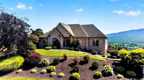 120 Pelham Pl, Harrisonburg, VA 22801