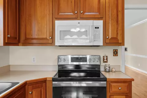 Kitchen - 157 Bryant Dr, Waynesboro, VA 22980 photo 8 of 9