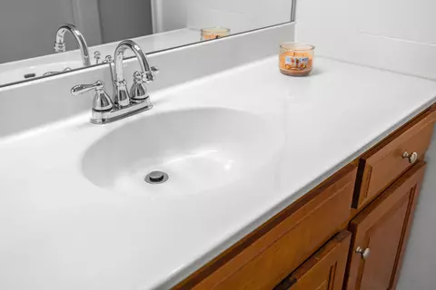 Bath - 157 Bryant Dr, Waynesboro, VA 22980 photo 2 of 8