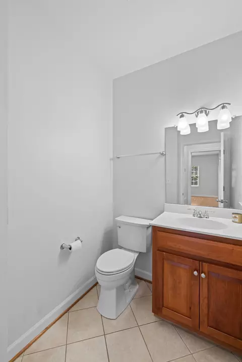 Bath - 157 Bryant Dr, Waynesboro, VA 22980 photo 7 of 8