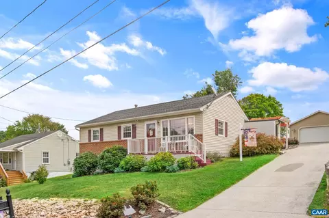 611 A St, Staunton, VA 24401