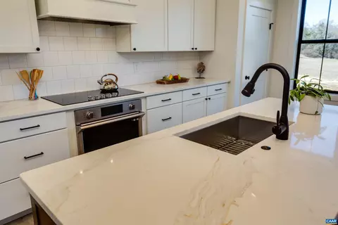 Kitchen - 3 Langdon Dr, Dyke, VA 22935 photo 5 of 5