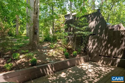 Exterior - 116 Blithe Ct, Charlottesville, VA 22901 photo 5 of 6