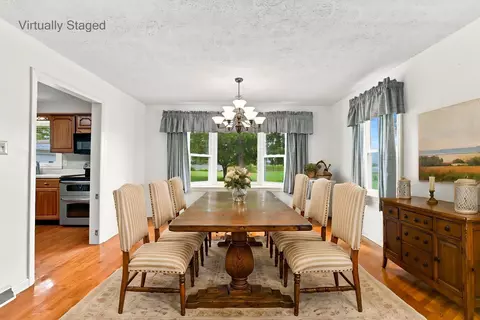 Dining - 1749 Georgetown Rd, Mount Jackson, VA 22842 photo 3 of 3