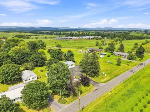 View/Area - 1749 Georgetown Rd, Mount Jackson, VA 22842 photo 2 of 9
