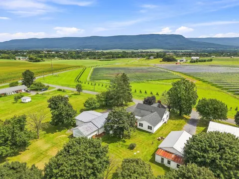 View/Area - 1749 Georgetown Rd, Mount Jackson, VA 22842 photo 4 of 9