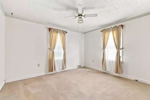 Bedroom - 1749 Georgetown Rd, Mount Jackson, VA 22842 photo 3 of 8