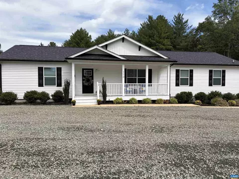 770 Coles Rolling Rd, Scottsville, VA 24590