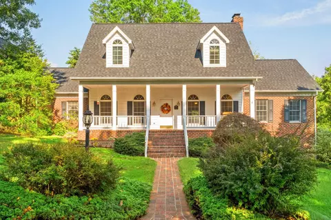 257 Divot Dr, Harrisonburg, VA 22802