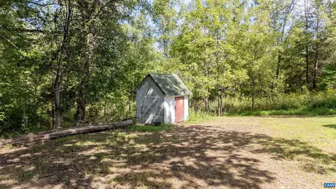 0 Roachs Ln, Dillwyn, VA 23936 photo 4