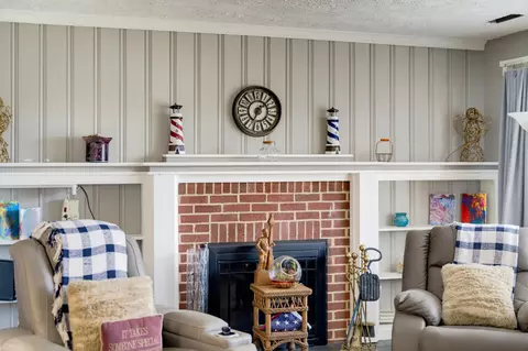 Living - 248 Stuart Ave, Stuarts Draft, VA 24477 photo 4 of 4