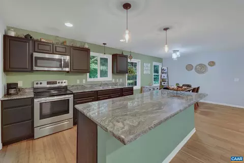 Kitchen - 13 Horseback Ln, Palmyra, VA 22963 photo 2 of 5