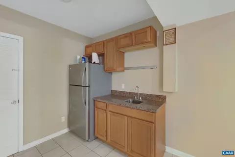 Kitchen - 13 Horseback Ln, Palmyra, VA 22963 photo 5 of 5