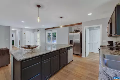 Kitchen - 13 Horseback Ln, Palmyra, VA 22963 photo 3 of 5