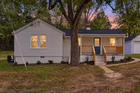 1808 Shenandoah Ave, Waynesboro, VA 22980
