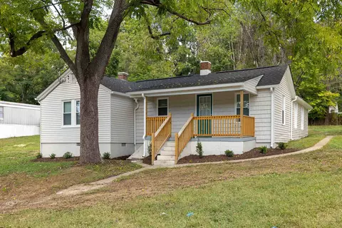1808 Shenandoah Ave, Waynesboro, VA 22980