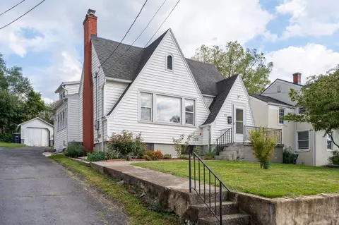 52 N Willow St N, Harrisonburg, VA 22802