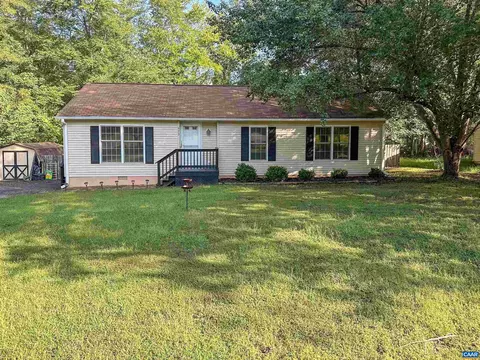 573 Jefferson Dr, Palmyra, VA 22963 photo 2