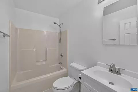 Bath - 573 Jefferson Dr, Palmyra, VA 22963 photo 1 of 2