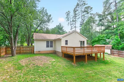 Exterior - 573 Jefferson Dr, Palmyra, VA 22963 photo 2 of 10