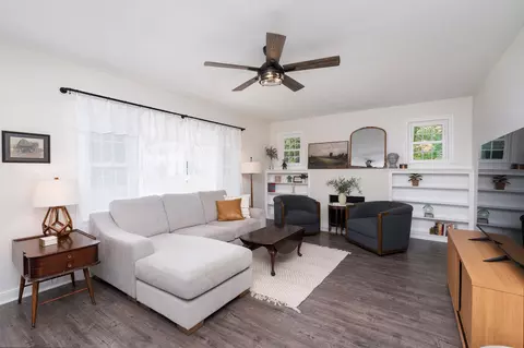 Living - 415 Cherry Ave, Waynesboro, VA 22980 photo 1 of 8