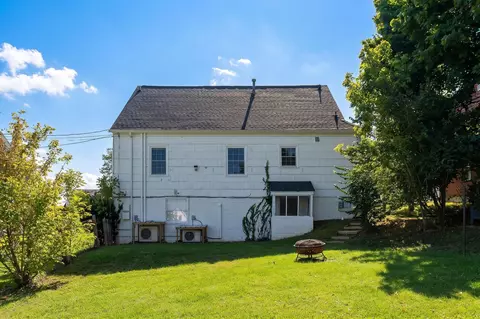 Exterior - 415 Cherry Ave, Waynesboro, VA 22980 photo 9 of 13