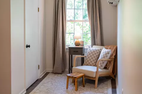 Entry Way - 415 Cherry Ave, Waynesboro, VA 22980 photo 5 of 6