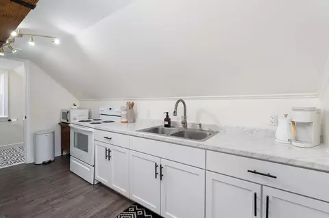 Kitchen - 415 Cherry Ave, Waynesboro, VA 22980 photo 11 of 20