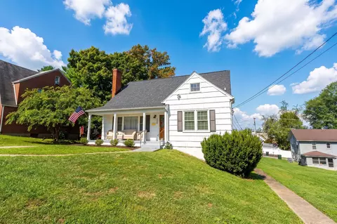 Exterior - 415 Cherry Ave, Waynesboro, VA 22980 photo 11 of 13