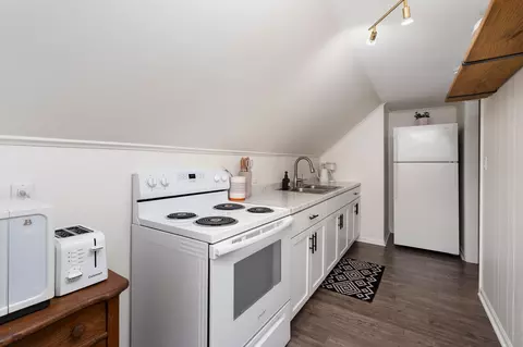 Kitchen - 415 Cherry Ave, Waynesboro, VA 22980 photo 14 of 20