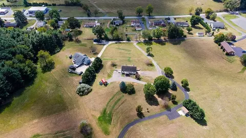 View/Area - 17 Killdeer Ln, Stuarts Draft, VA 24477 photo 5 of 13