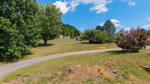 Exterior - 17 Killdeer Ln, Stuarts Draft, VA 24477 photo 9 of 11