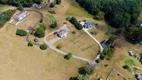 View/Area - 17 Killdeer Ln, Stuarts Draft, VA 24477 photo 7 of 13
