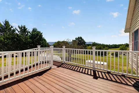 Exterior - 17 Killdeer Ln, Stuarts Draft, VA 24477 photo 10 of 11
