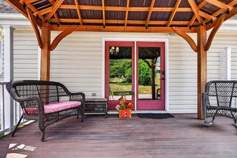 Exterior - 17 Killdeer Ln, Stuarts Draft, VA 24477 photo 8 of 11