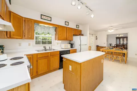 Kitchen - 499 Old Rectory Ln, Fork Union, VA 23055 photo 1 of 3