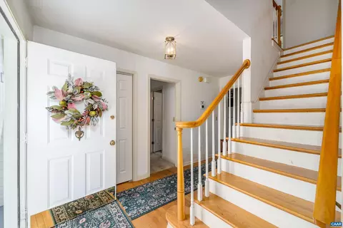 Entry Way - 499 Old Rectory Ln, Fork Union, VA 23055 photo 2 of 2