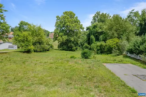 2541 Barracks Rd, Charlottesville, VA 22901 photo 5