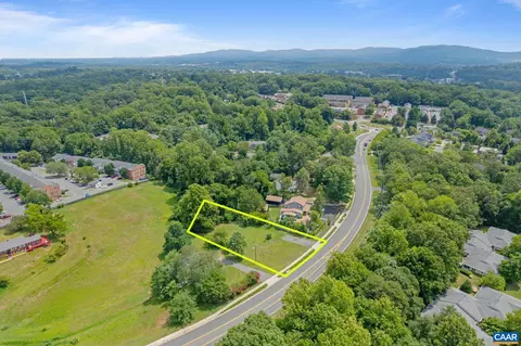 2541 Barracks Rd, Charlottesville, VA 22901 photo 1