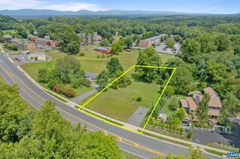 2541 Barracks Rd, Charlottesville, VA 22901 photo 2