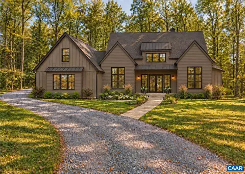 370 Sienna Ln, Earlysville, VA 22936