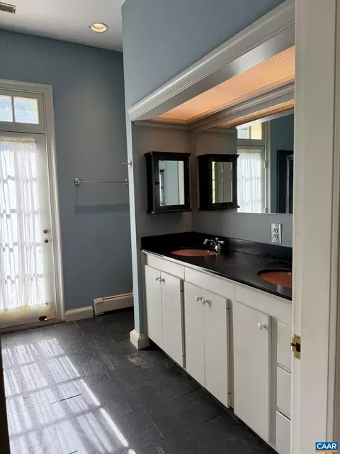 Bath - 321 Dover Rd, Charlottesville, VA 22901 photo 1 of 2