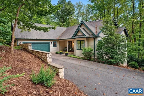 144 Hearthstone Ln, Nellysford, VA 22958